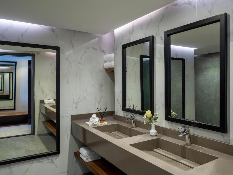 Anwar Al Madinah Movenpick - Oda