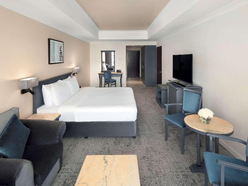 Anwar Al Madinah Movenpick - Oda