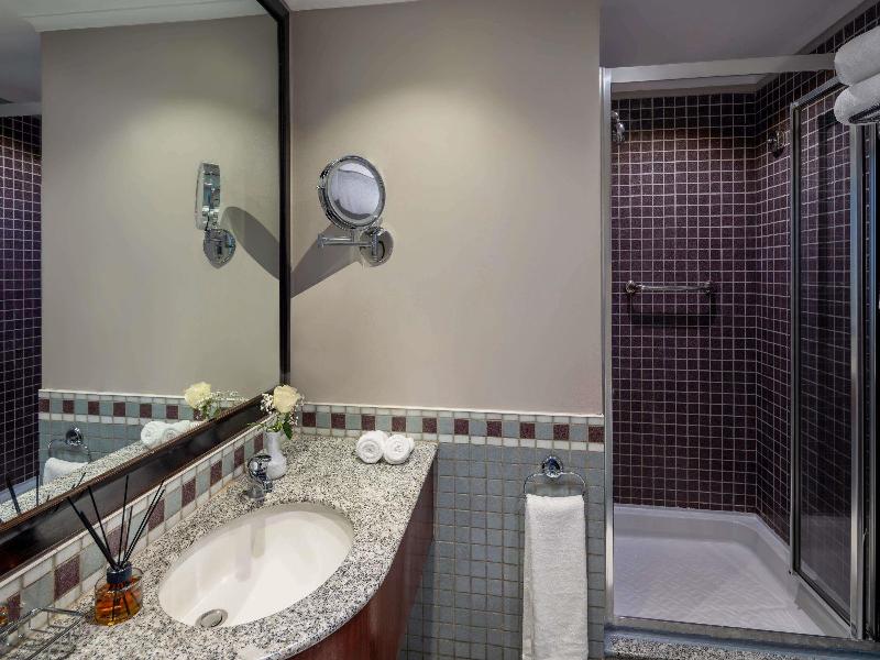 Anwar Al Madinah Movenpick - Oda