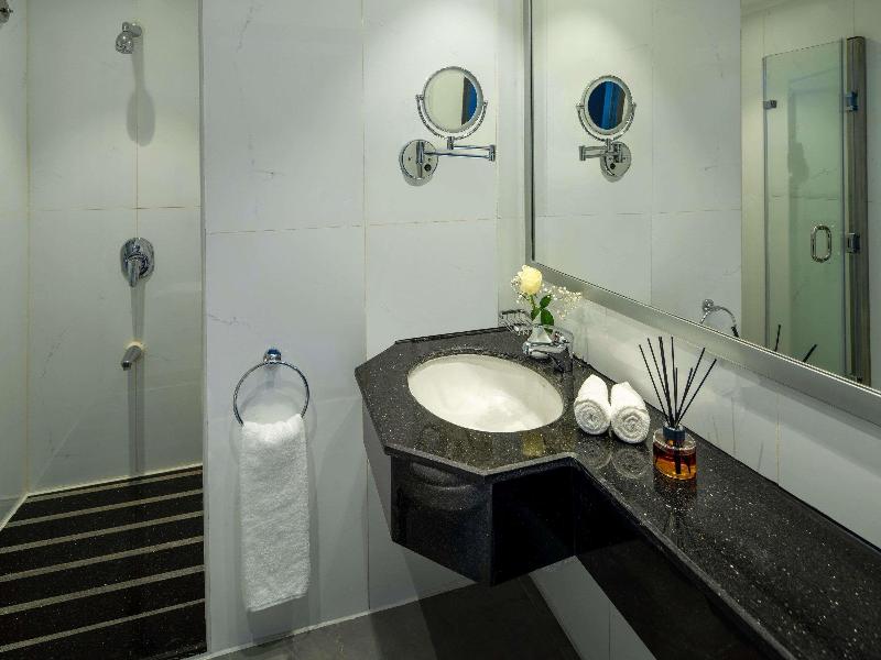Anwar Al Madinah Movenpick - Oda