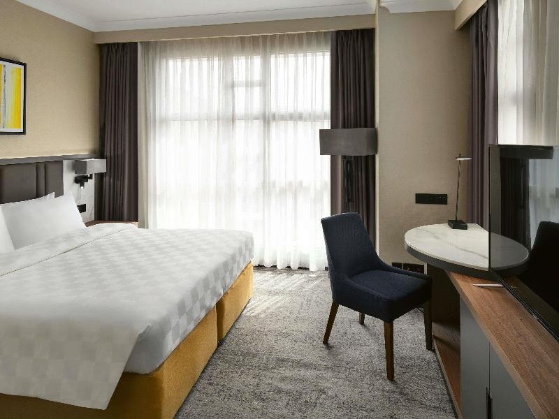 Anwar Al Madinah Movenpick - Oda