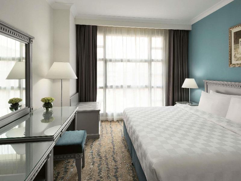 Anwar Al Madinah Movenpick - Oda