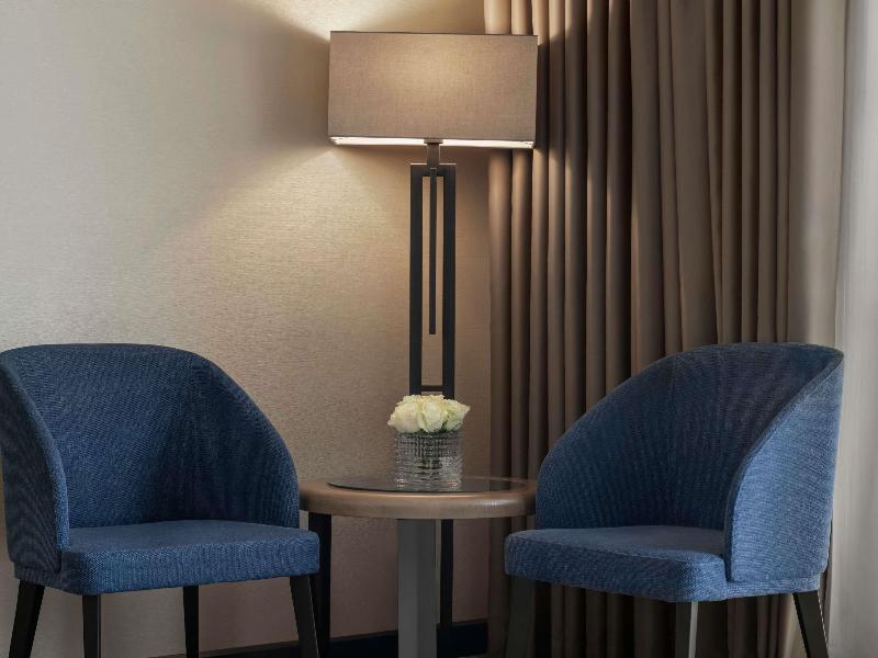 Anwar Al Madinah Movenpick - Oda