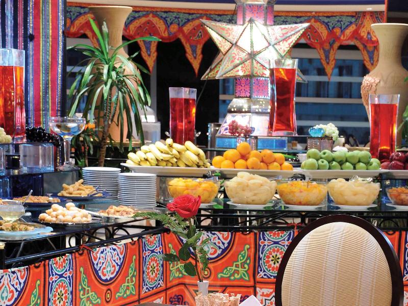 Anwar Al Madinah Movenpick - Restoran