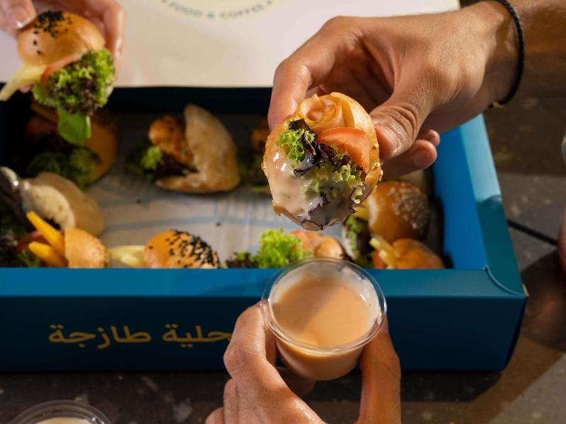 Anwar Al Madinah Movenpick - Restoran