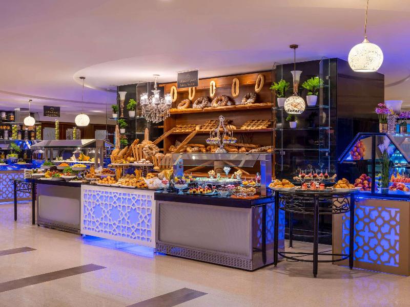 Anwar Al Madinah Movenpick - Restoran