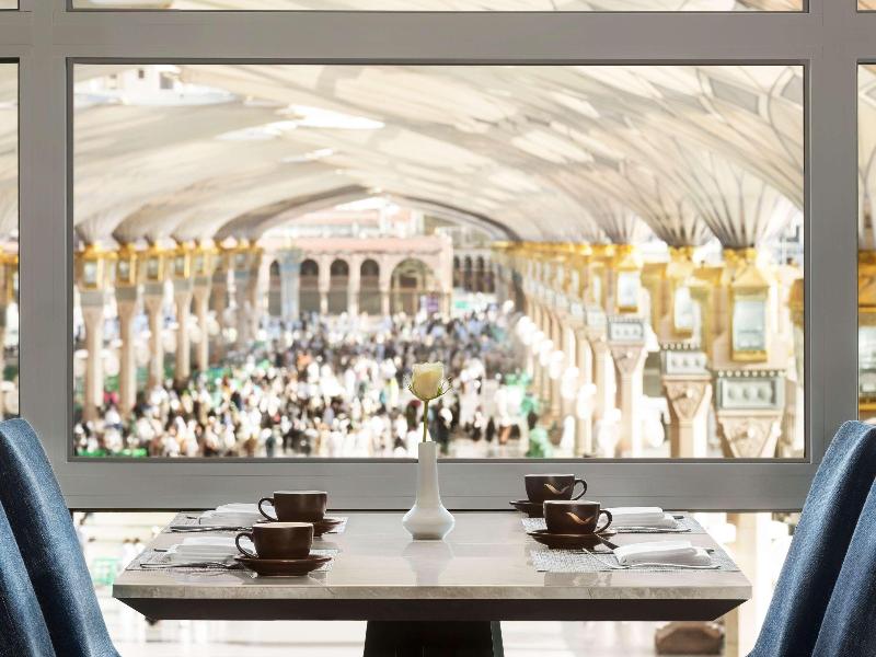 Anwar Al Madinah Movenpick - Restoran