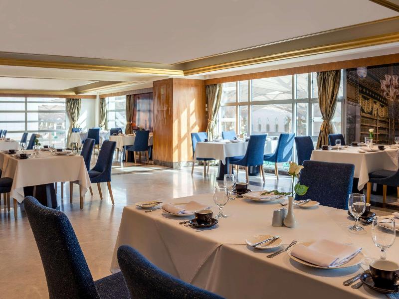 Anwar Al Madinah Movenpick - Restoran