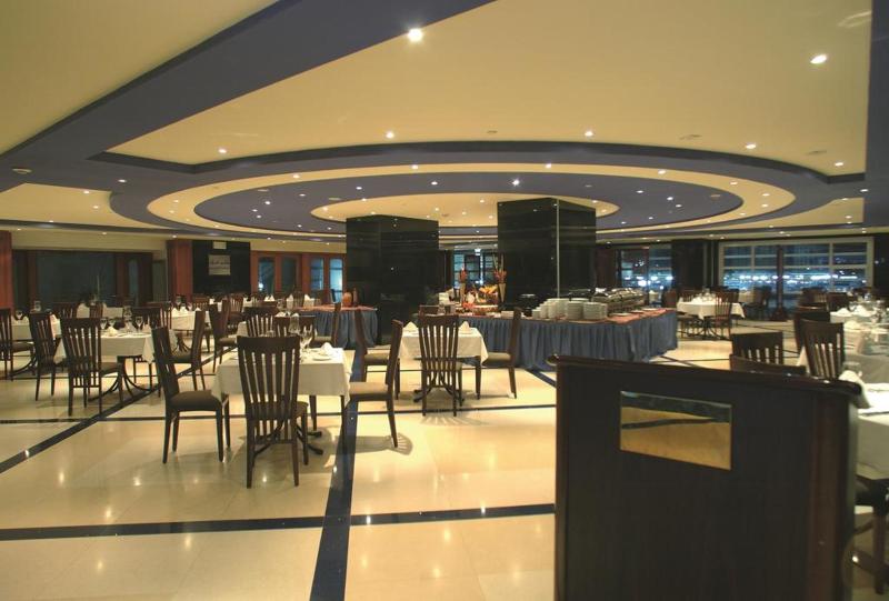 Anwar Al Madinah Movenpick - Restoran