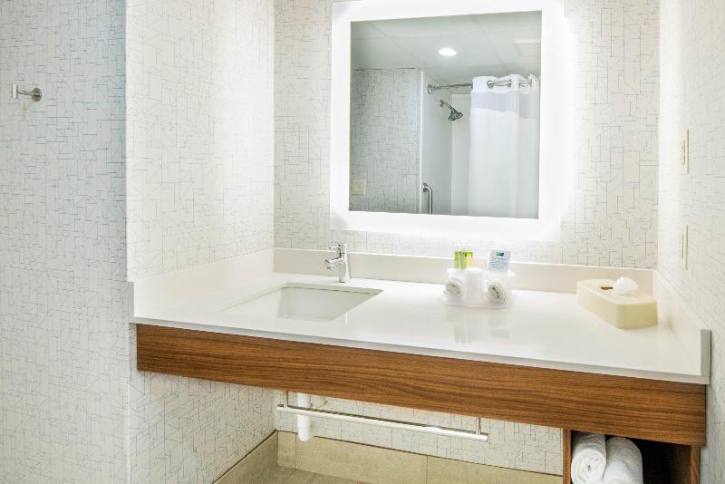Holiday Inn Express Woodbridge - Oda