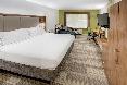Holiday Inn Express Woodbridge oda fotoğrafı