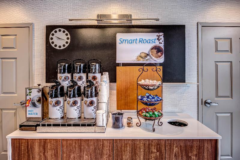 Holiday Inn Express Woodbridge - Restoran