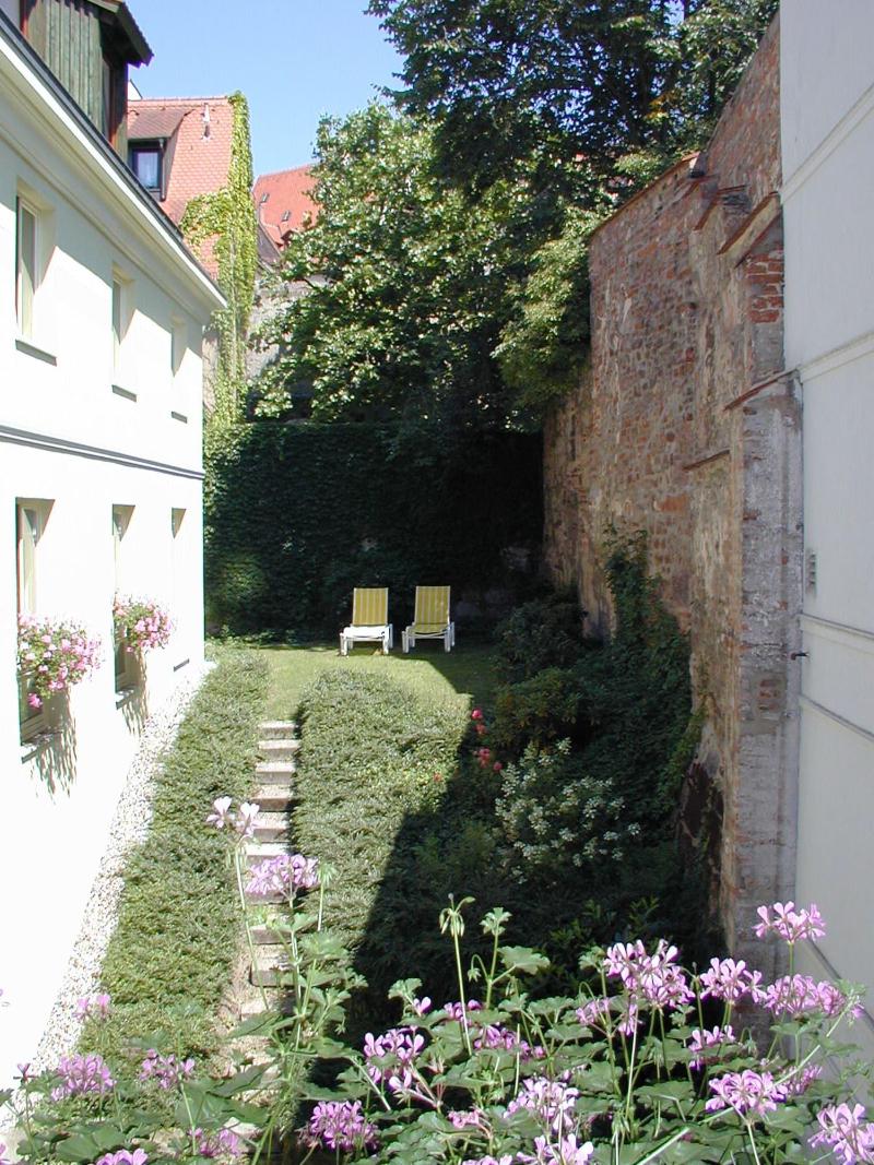 Agneshof - Genel