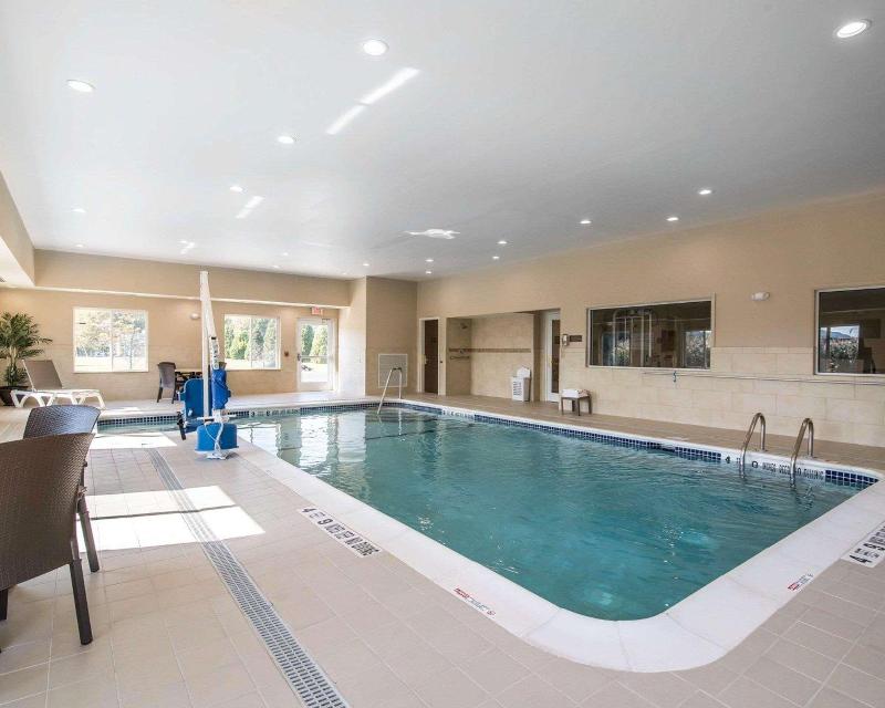 Comfort Inn Saugerties - Havuz