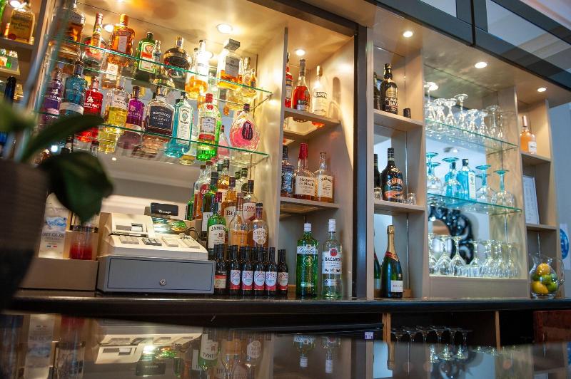 Osborne Hotel - Bar