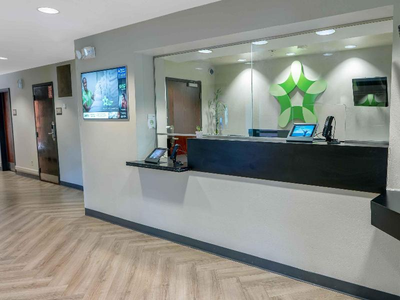Extended Stay America - Long Island - Bethpage - Lobi