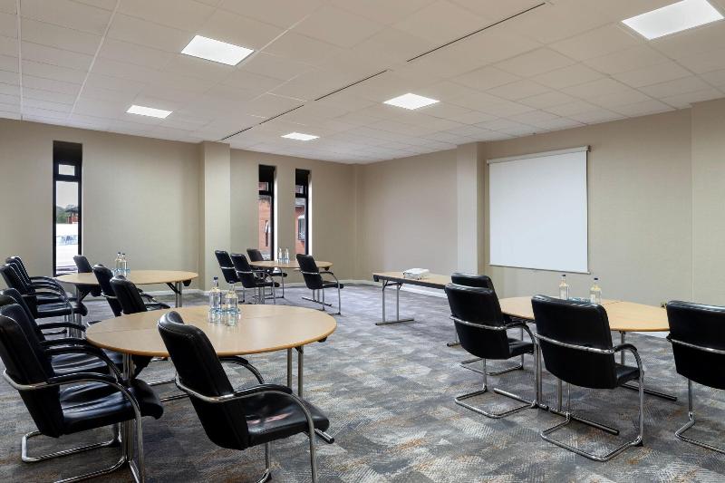Delta Hotels by Marriott Northampton - Toplantı