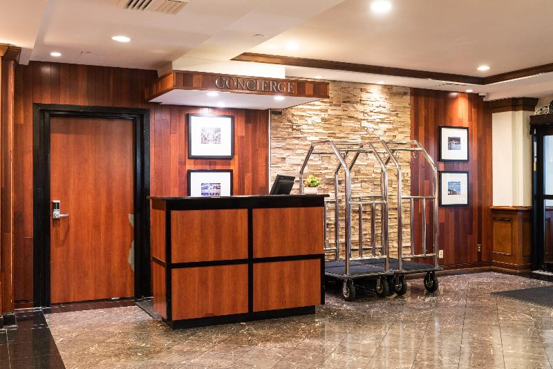 Crowne Plaza Newark Airport - Genel