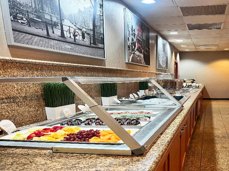 Crowne Plaza Newark Airport - Restoran