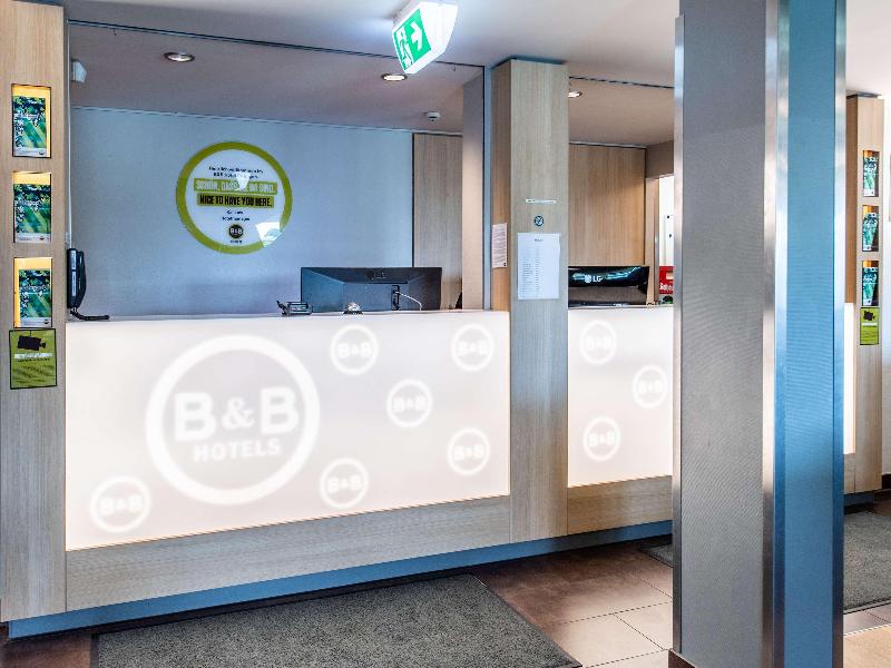 B&B Hotel Erlangen - Lobi