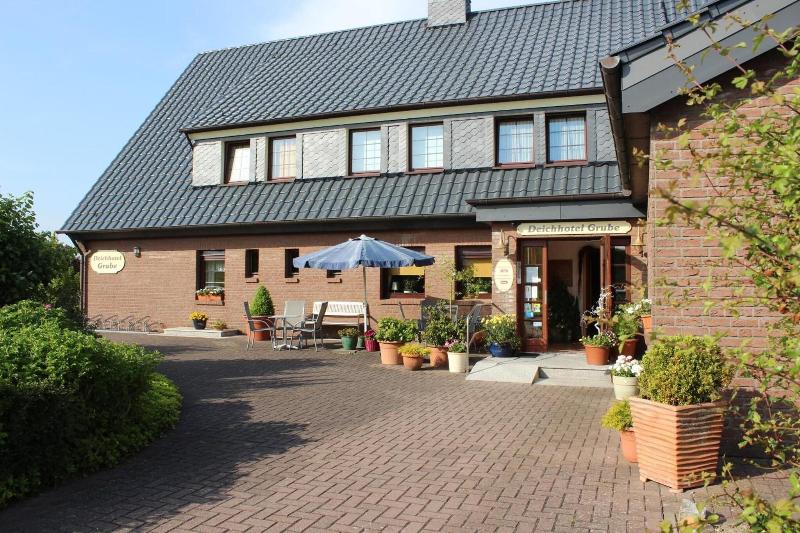 Deichhotel Grube - Genel
