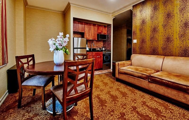 Radio City Apartments - Oda