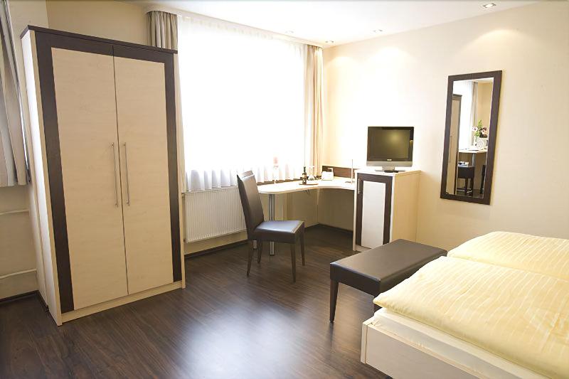 Hotel Westend - Oda