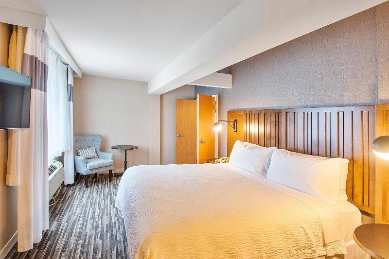 Best Western Premier Plainview-Long Island Hotel - Oda