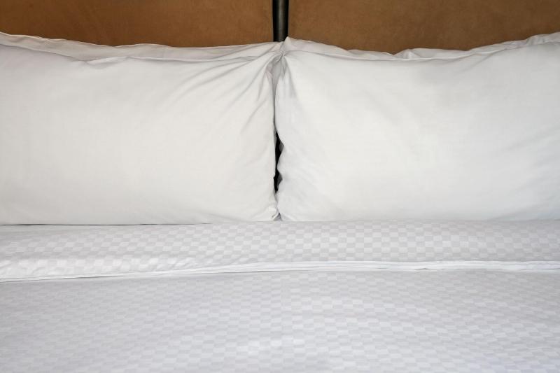 Best Western Premier Plainview-Long Island Hotel - Oda
