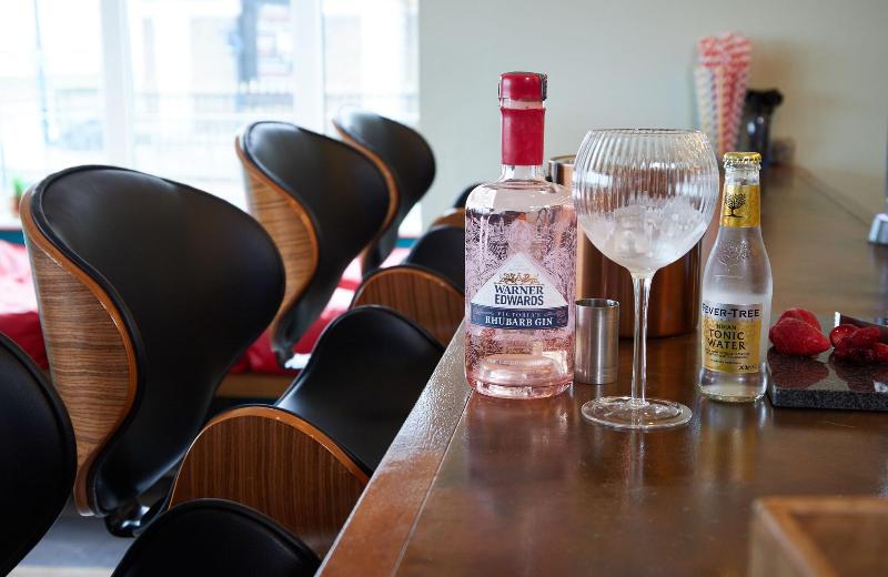 Marine Lodge - Bar