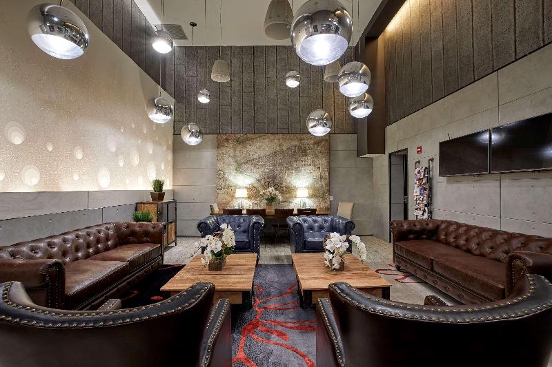 Ravel Hotel Trademark Collection By Wyndham - Lobi