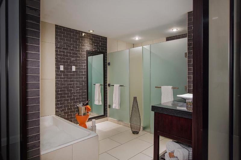 Ravel Hotel Trademark Collection By Wyndham - Genel