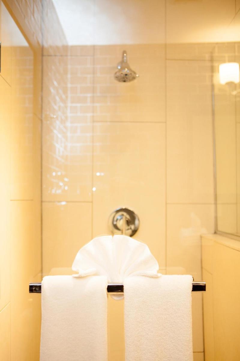 Ravel Hotel Trademark Collection By Wyndham - Genel