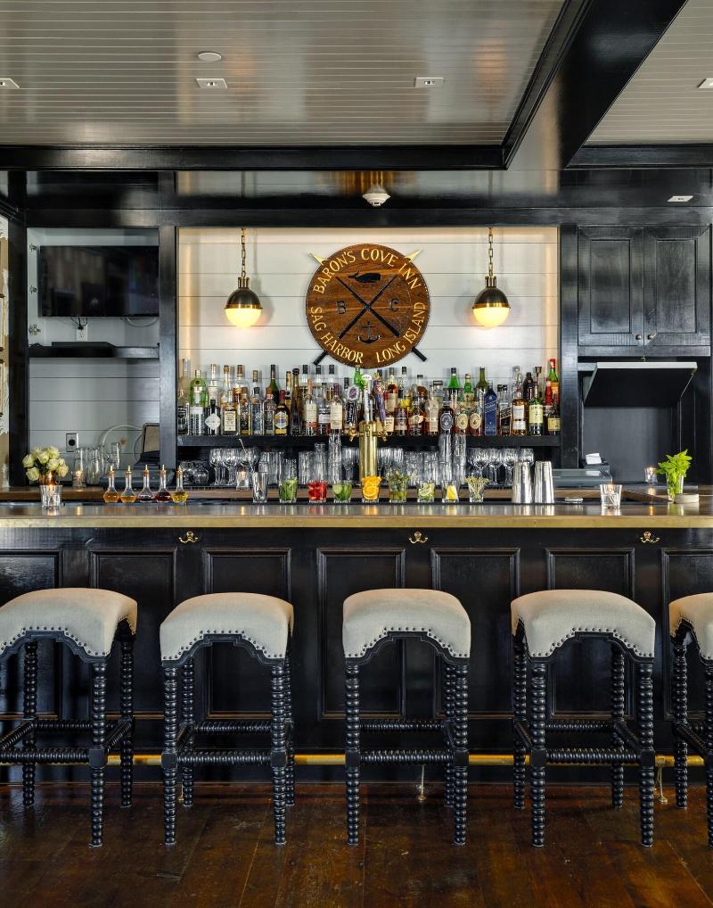 Baron's Cove Inn - Bar