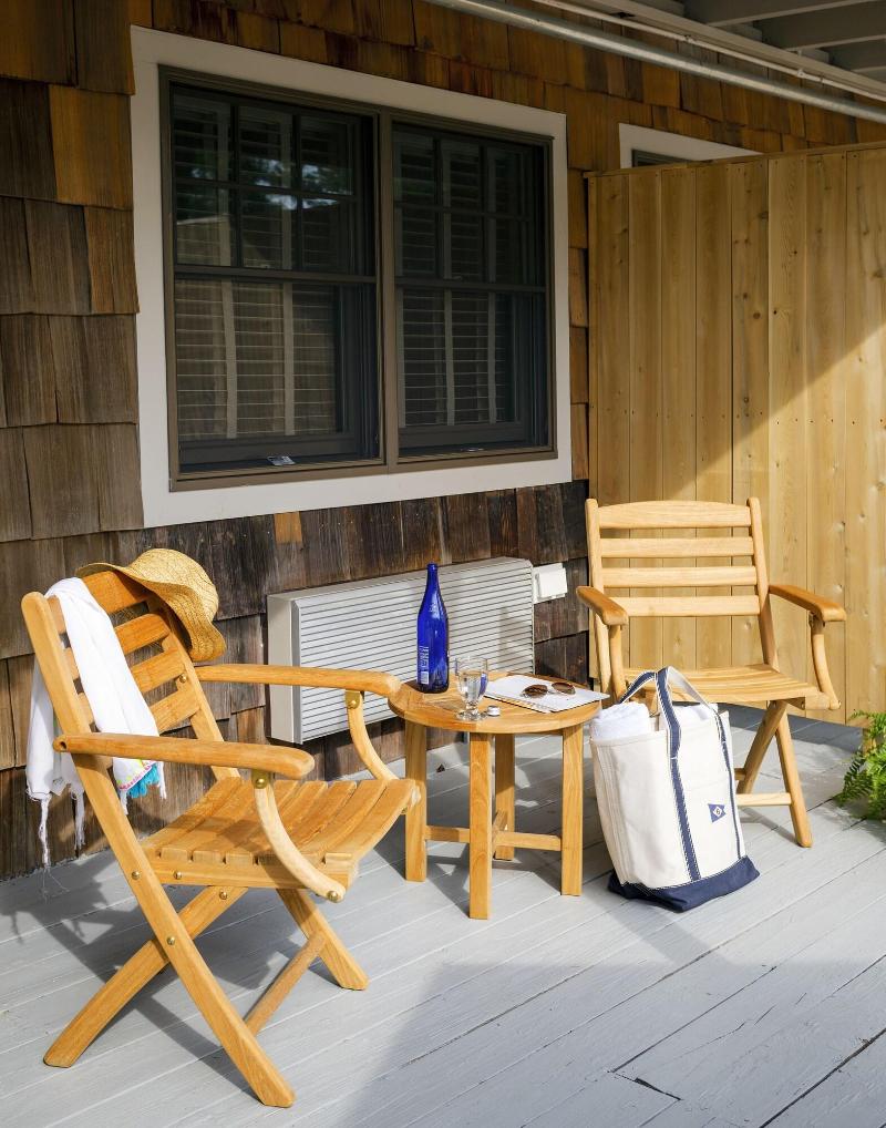 Baron's Cove Inn - Teras