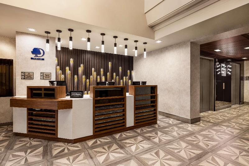Doubletree By Hilton New York Midtown Fifth Ave - Lobi