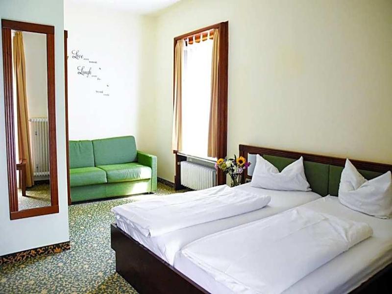 Parkhotel Zirndorf - Genel