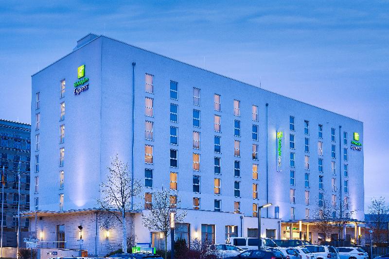 Holiday Inn Express Nuernberg-Schwabach - Genel