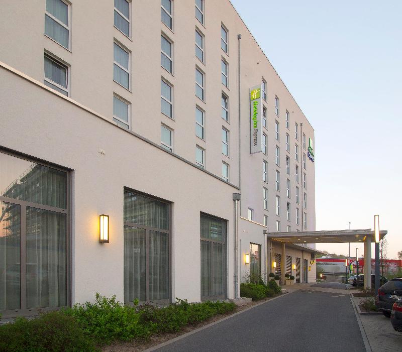 Holiday Inn Express Nuernberg-Schwabach - Genel