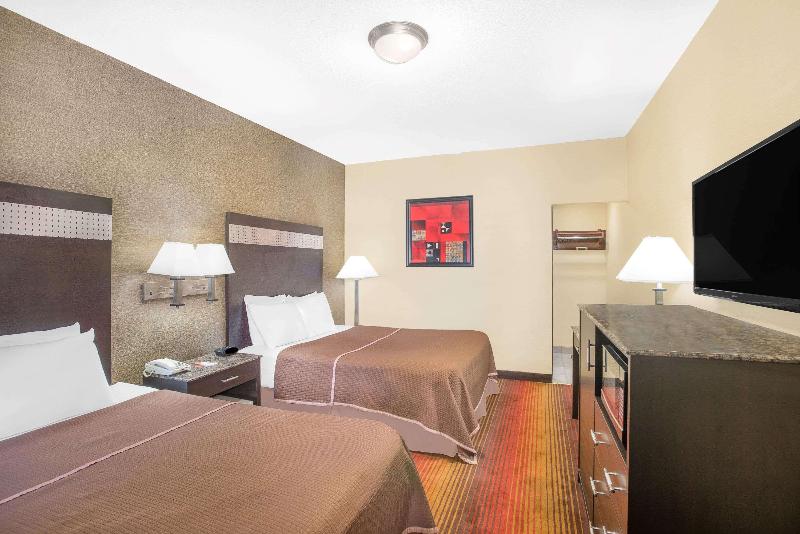 Howard Johnson by Wyndham North Bergen - Oda