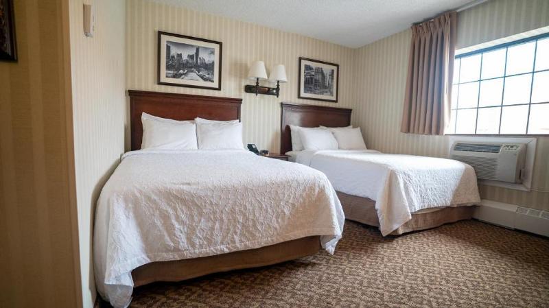 The Holland Hotel - Oda