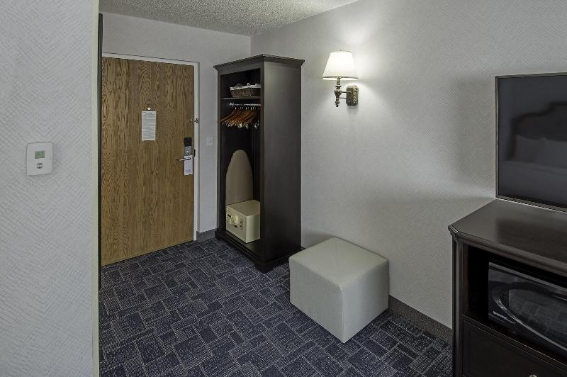 The Holland Hotel - Oda
