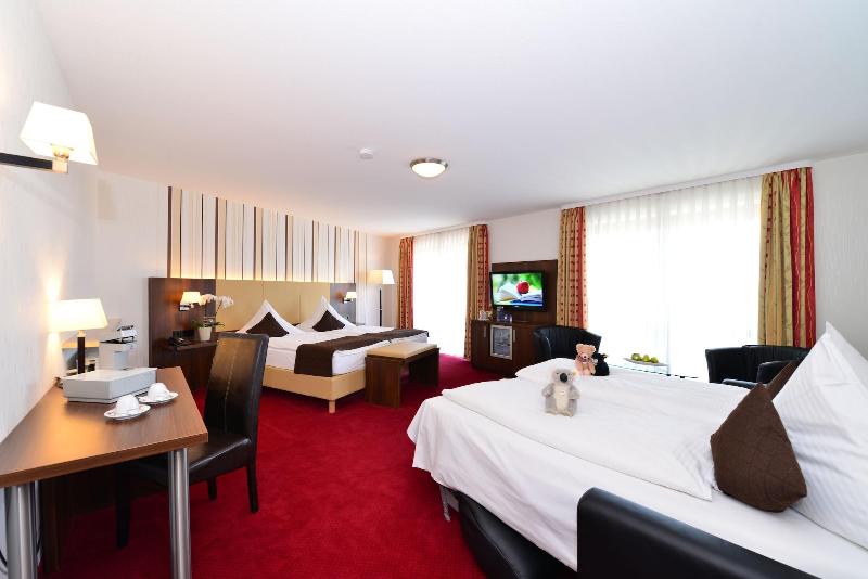 Lobinger Parkhotel - Oda