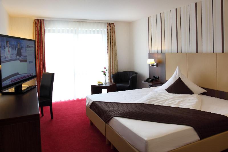 Lobinger Parkhotel - Oda