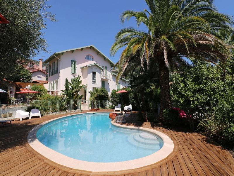 Hôtel de Charme Villa Roseraie - Genel