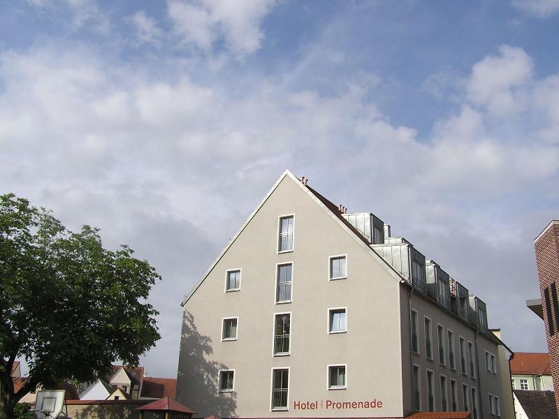 Zur Promenade - Genel