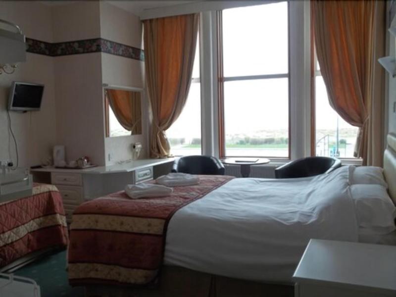 Burlington Palm Hotel - Oda