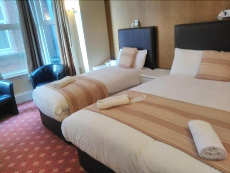 Burlington Palm Hotel - Oda