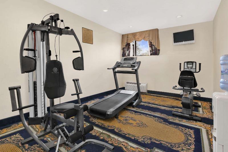 Ramada by Wyndham East Orange - Aktivite