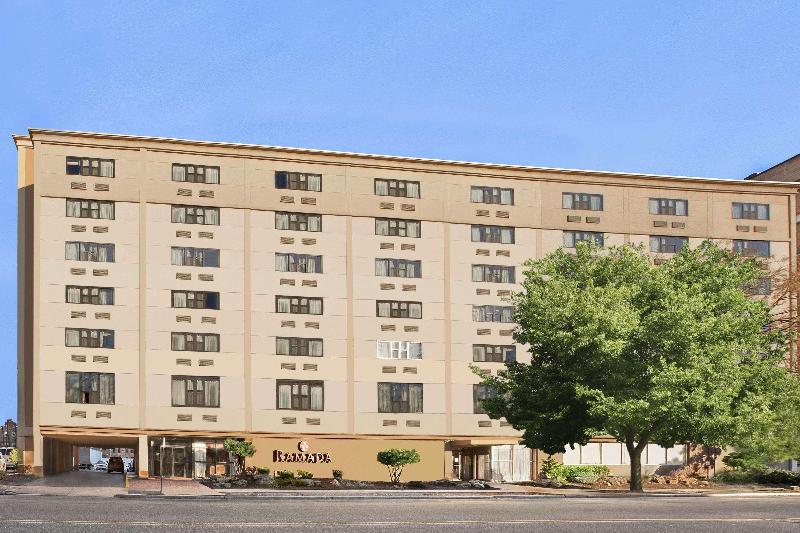 Ramada by Wyndham East Orange - Genel